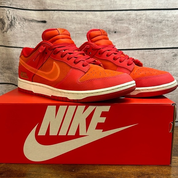 NIKE Dunk Low ATL Size‎ 10.5 - Picture 1 of 8